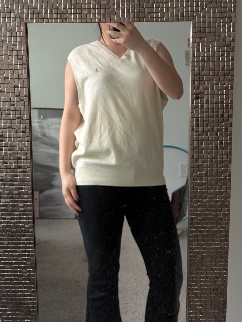 Ralph Lauren Cream V-Neck Sleeveless Knit Vest